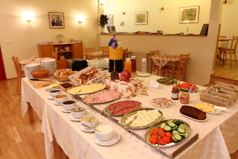 Hotel Guesthouse Narfasta�ir
