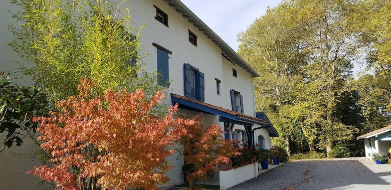 Hotel Bidachuna