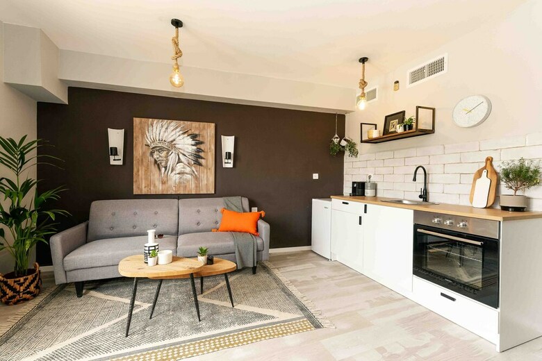 Trendy Balcony Apartment, Ben Yehuda St, Jerusalem