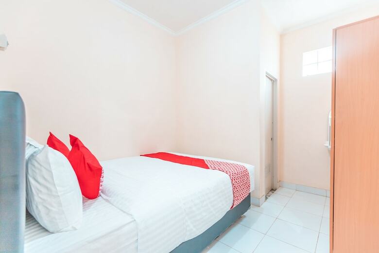 Hotel Oyo 1841 Kathyrn Residence