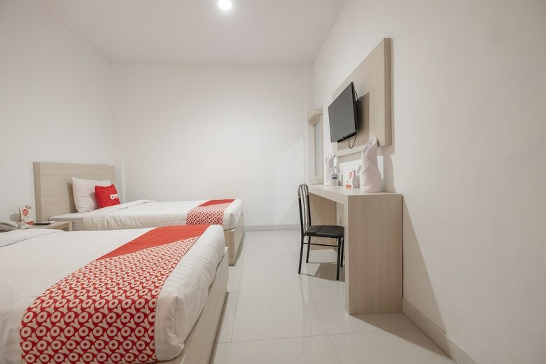 Oyo 1633 Hotel Darma Nusantara 3