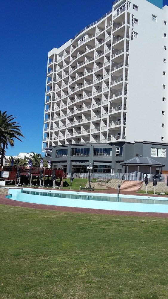Diaz Hotel & Resort