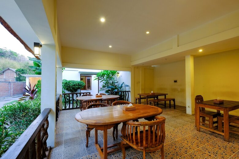 Hostal Oyo 1659 Sengkunyit Bukit Hotel