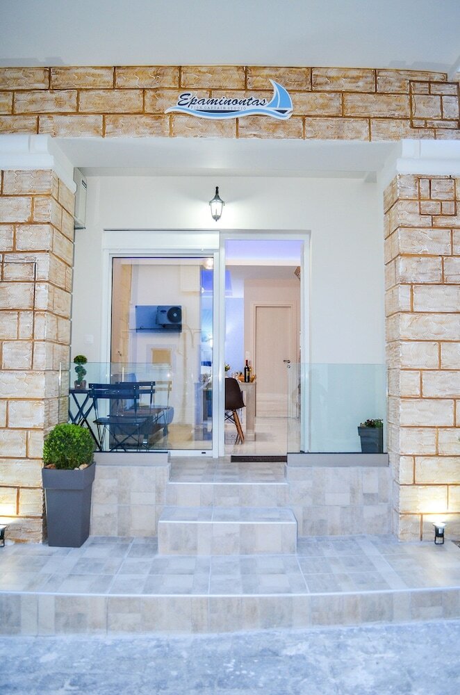 Apartamentos Epaminontas Captain