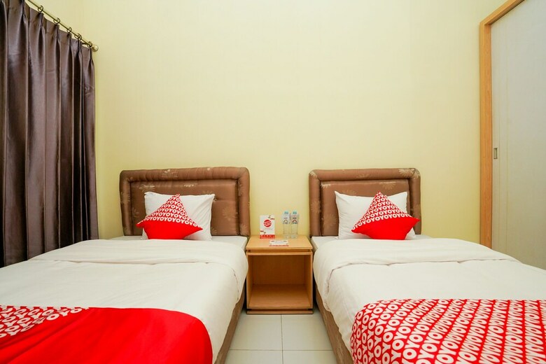 Hostal Oyo 1857 Wonoboyo Residence