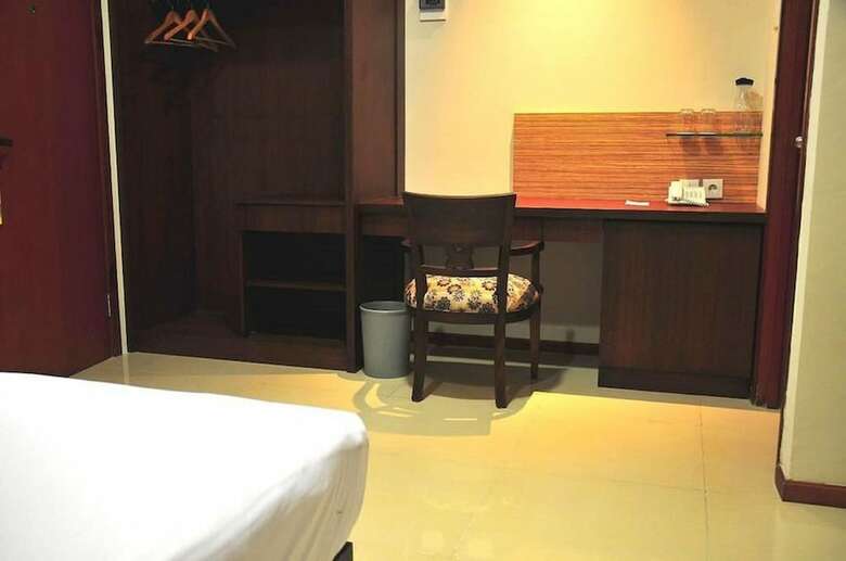 Hotel Capital O 1748 Thamrin Condotel