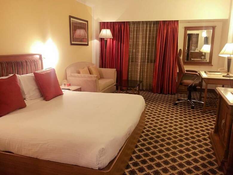 Hotel The Suryaa New Delhi