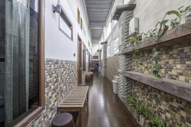 Hostal Oyo 1869 Hotel Buah Sinuan