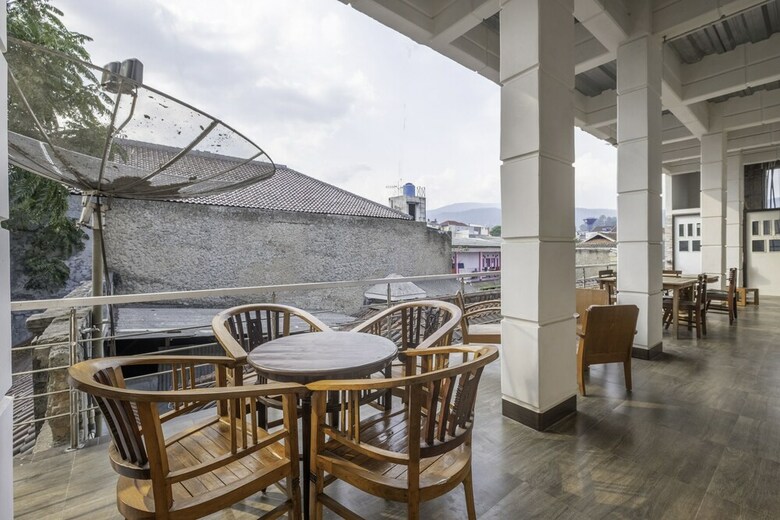 Hostal Oyo 1869 Hotel Buah Sinuan