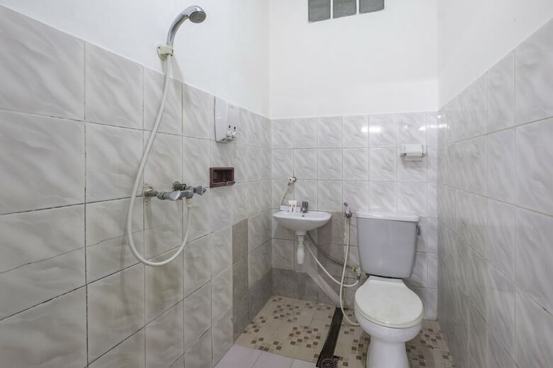 Hostal Oyo 1869 Hotel Buah Sinuan