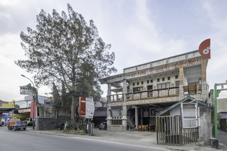 Hostal Oyo 1869 Hotel Buah Sinuan