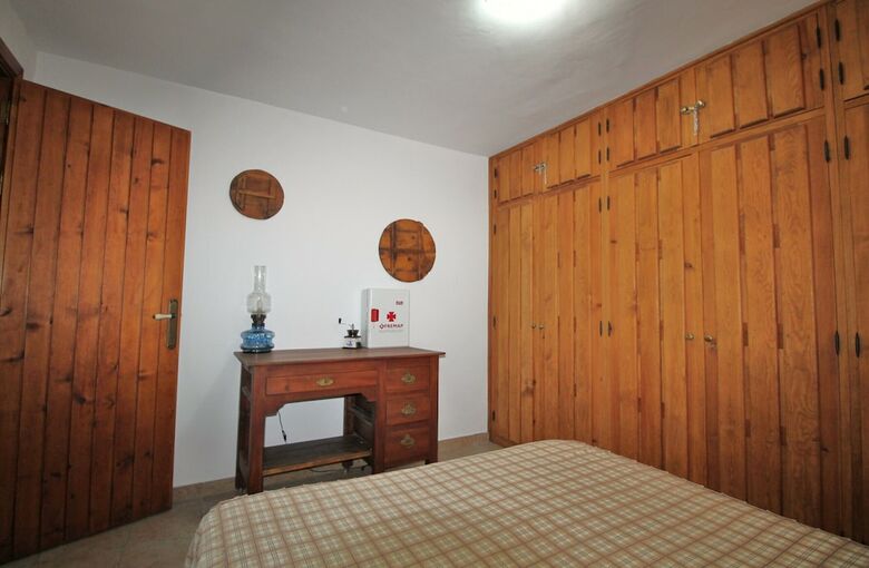 1096 Villa Mirto