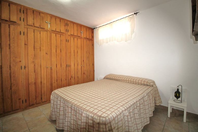 1096 Villa Mirto