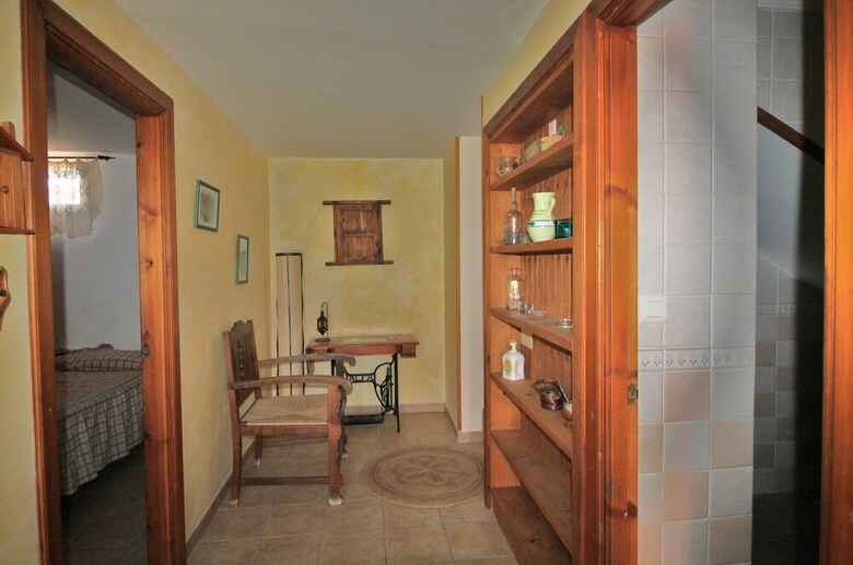 1096 Villa Mirto