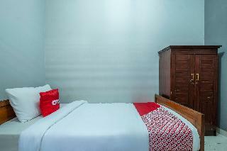 Hostal Oyo 1859 Rancabali Residence