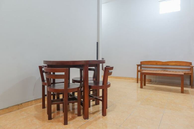 Hotel Oyo 1690 Bright Batavia