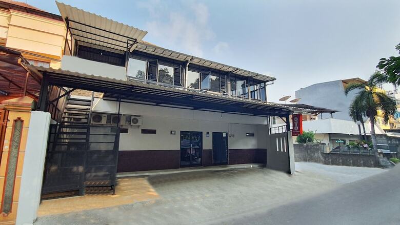 Hotel Oyo 1690 Bright Batavia