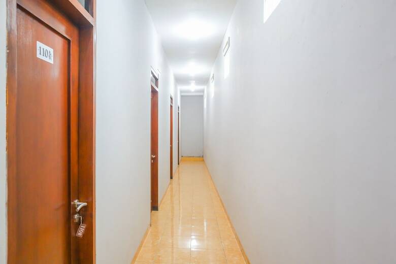 Hotel Oyo 1690 Bright Batavia