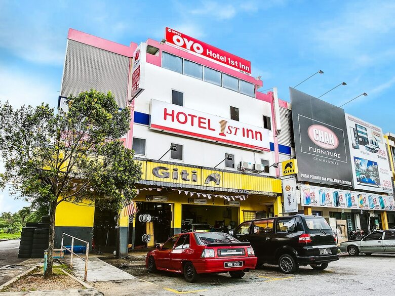Hotel Oyo 89639 1st Inn Seksyen 20