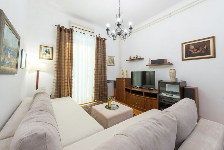 K&l Central Apartments