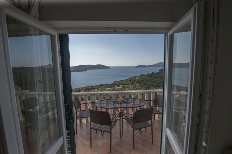 Apartments Nautilus Orasac