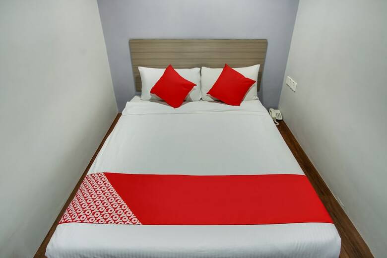 Oyo 89480 Dream House Hotel