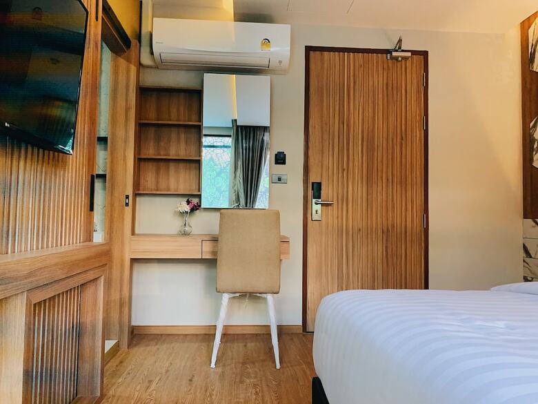 Hotel Sky Wave Patong