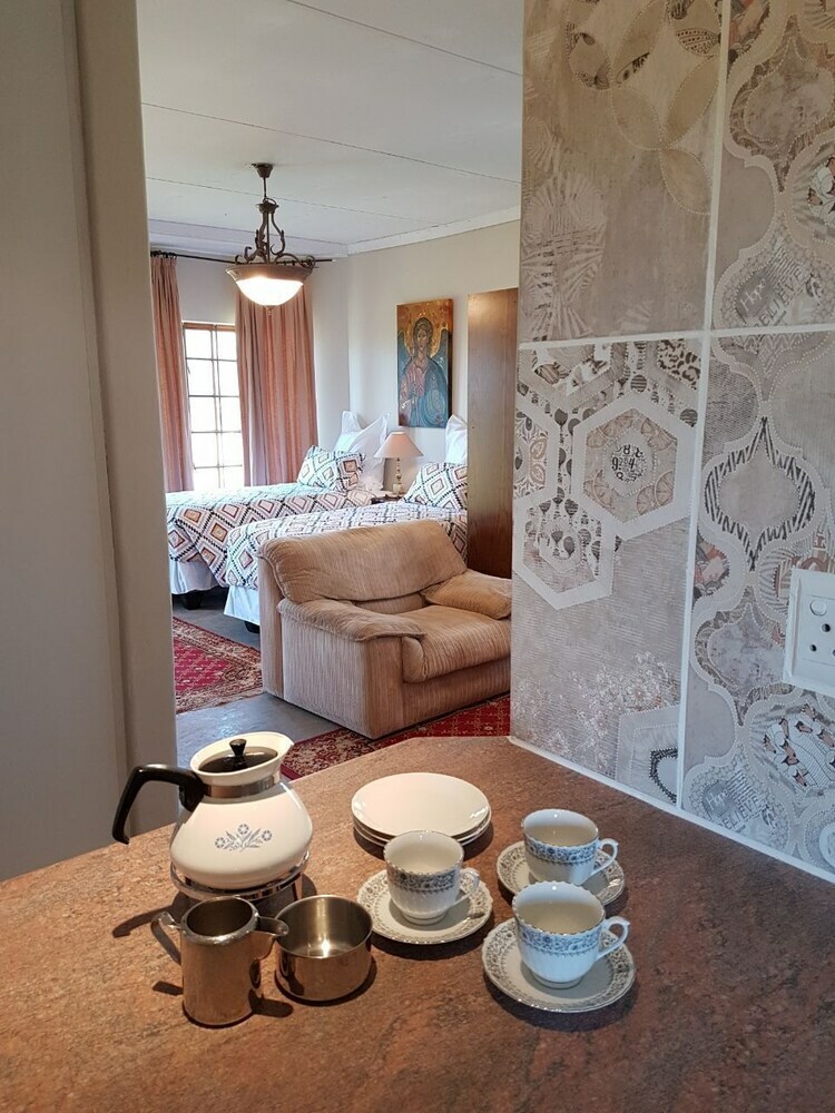 Hotel Myaula Guesthouse