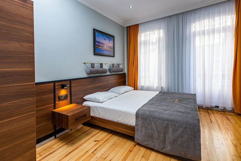 Mayer Select Hotel
