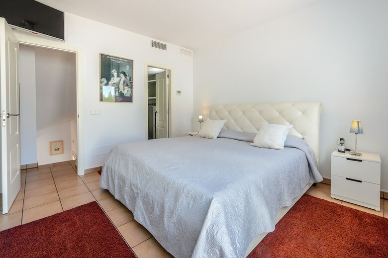 Villa Blanca Santa Eulalia