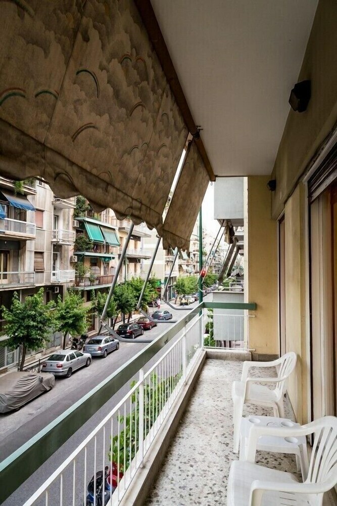 Spacious Apartment With 3 Bedrooms