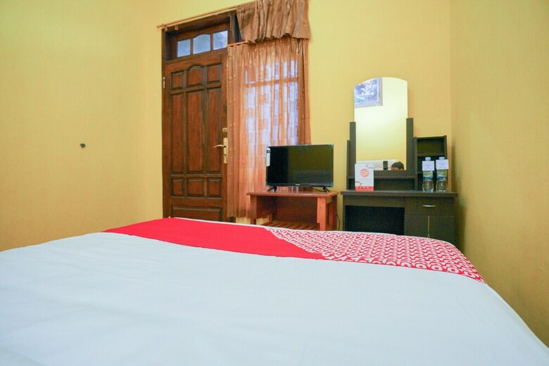 Hotel Oyo 1967 Canaya Homestay