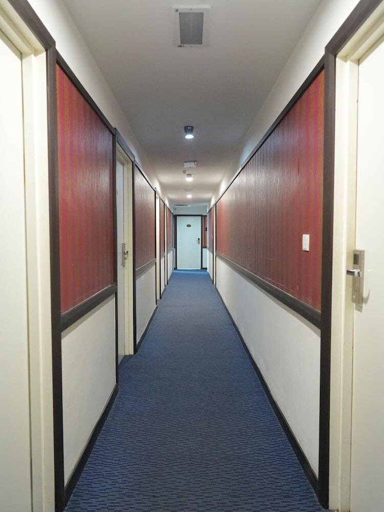 Hotel Oyo 89624 4orty Inn