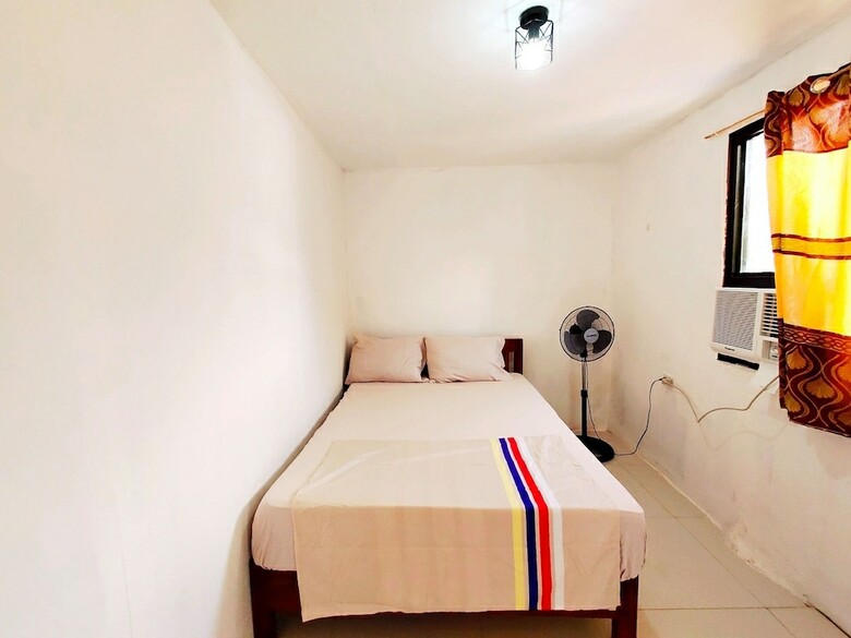 Hostal La Mallorca Backpackers Inn - Hostel - Adults Only