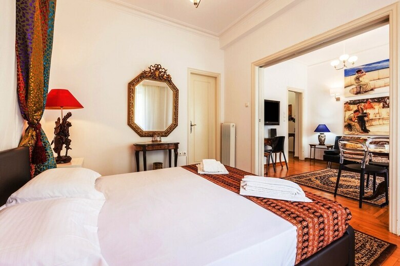 Retro Chic Apartment - Syntagma Square