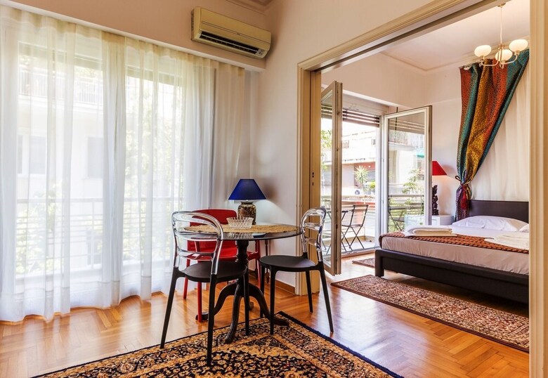 Retro Chic Apartment - Syntagma Square