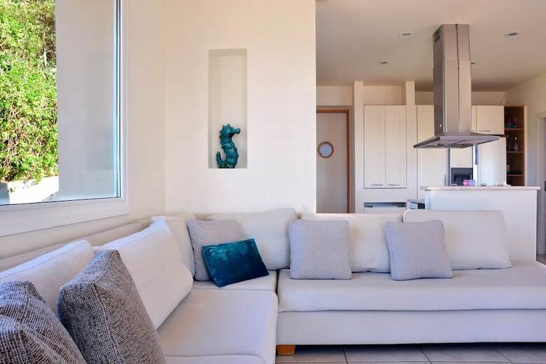 Apartamentos Seaview Villa With Pool, Spa Tub And Barbecue