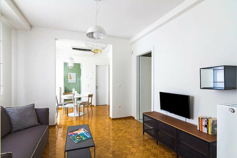 Brand New & Stylish 2-bedroom Apartment