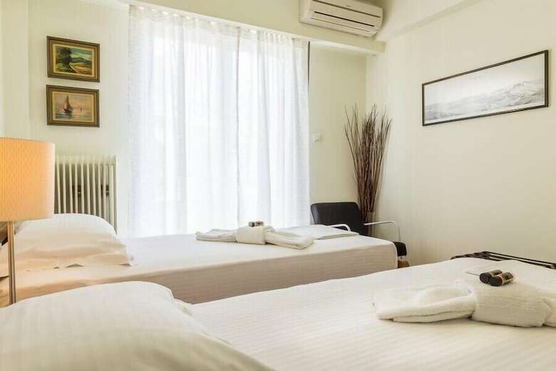Central Apartment With 5 Bedrooms