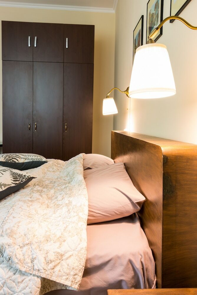 Fm Deluxe 2-bdr Apartment - Bright And Cozy