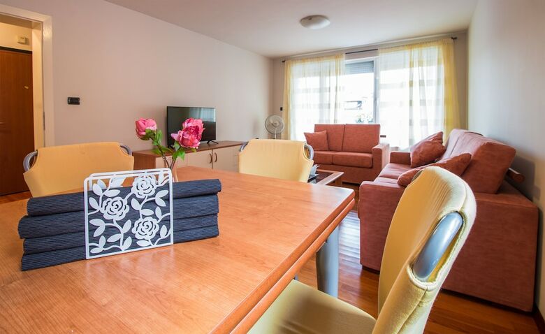 Fm Deluxe 1-bdr Apartment - La Primavera