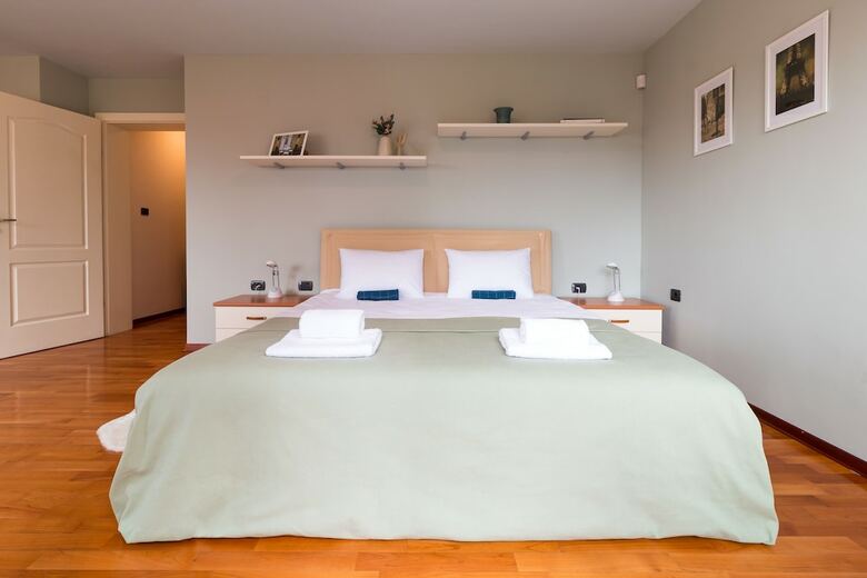 Fm Deluxe 1-bdr Apartment - La Primavera