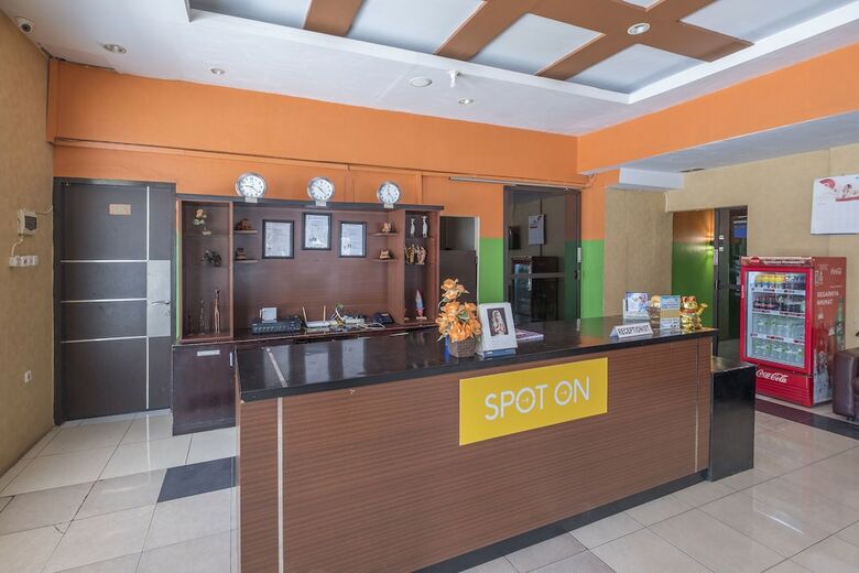 Hostal Spot On 1691 Wisma Benhil Toddopuli