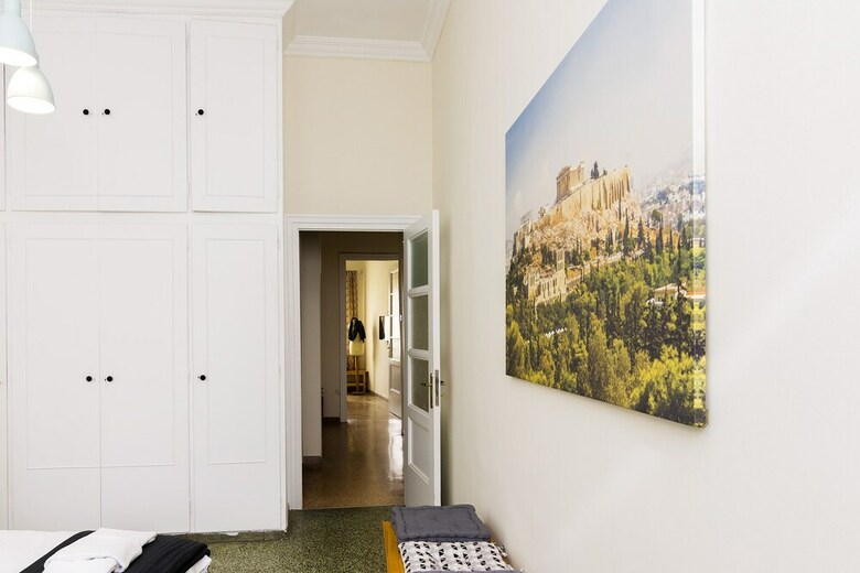 Hippy Decorated 2 Bedrooms Apartment