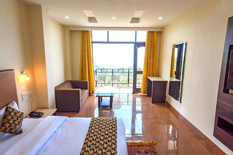 Hotel Dal Lake Resort