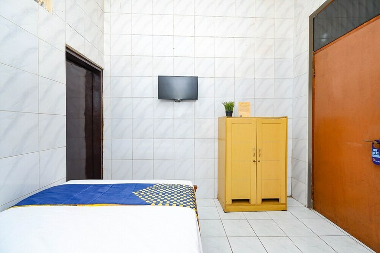 Hostal Spot On 2011 Hotel Mekar Sari