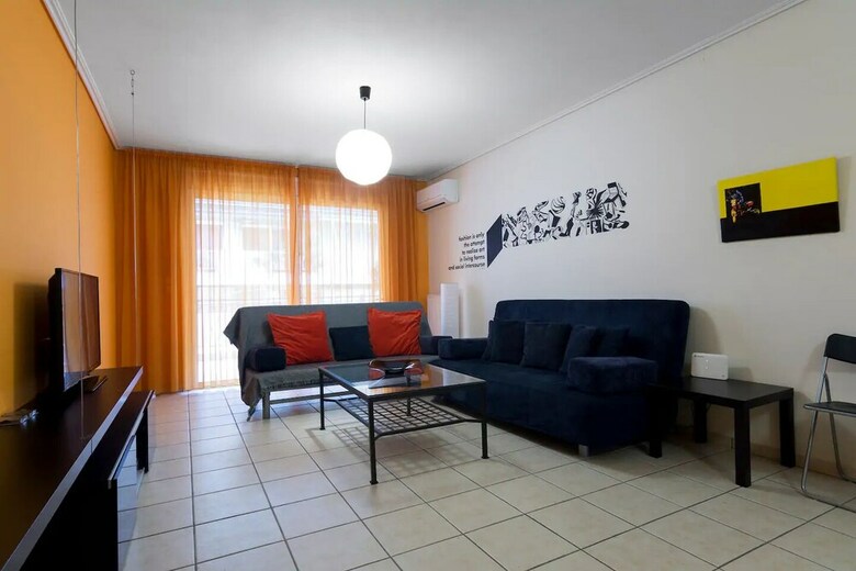 Spacious 2 Bedroom Apartment In Thessio