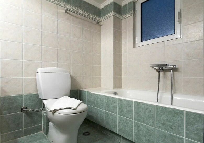 Spacious 2 Bedroom Apartment In Thessio
