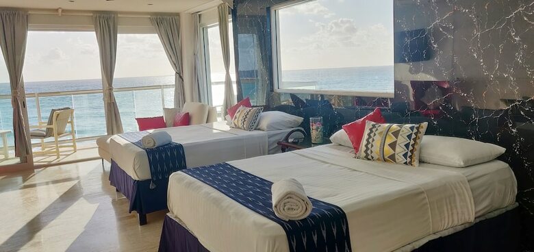 Aparthotel Paradise Beachfront & Nightlife Heart