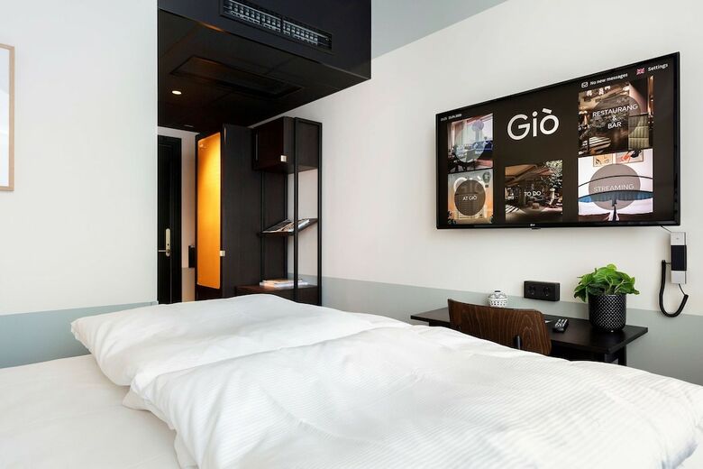 Hotel Gio, Bw Signature Collection
